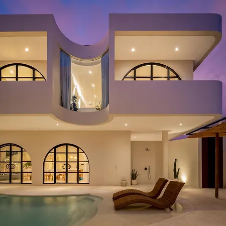 Brand New Exquisite Luxury 5 Bedroom Villa Umalas