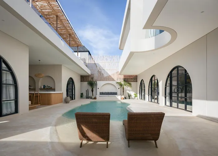 Brand New Exquisite Luxury 5 Bedroom Umalas Villa