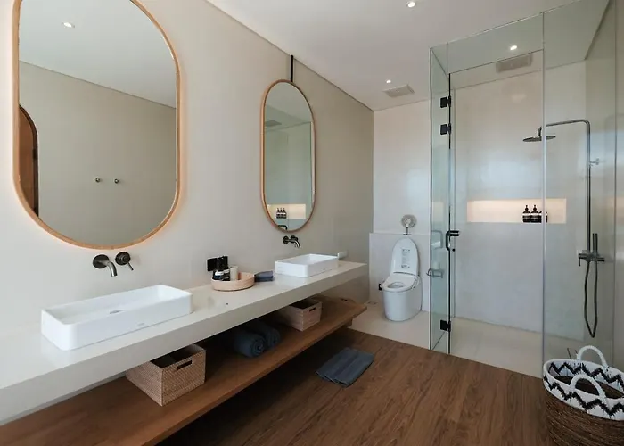 Brand New Exquisite Luxury 5 Bedroom Umalas Villa