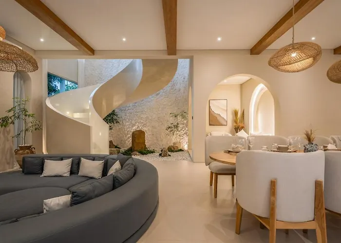 Brand New Exquisite Luxury 5 Bedroom Umalas Villa Kerobokan (Bali)