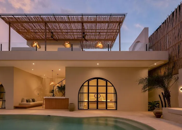 Villa Brand New Exquisite Luxury 5 Bedroom Umalas Kerobokan (Bali)