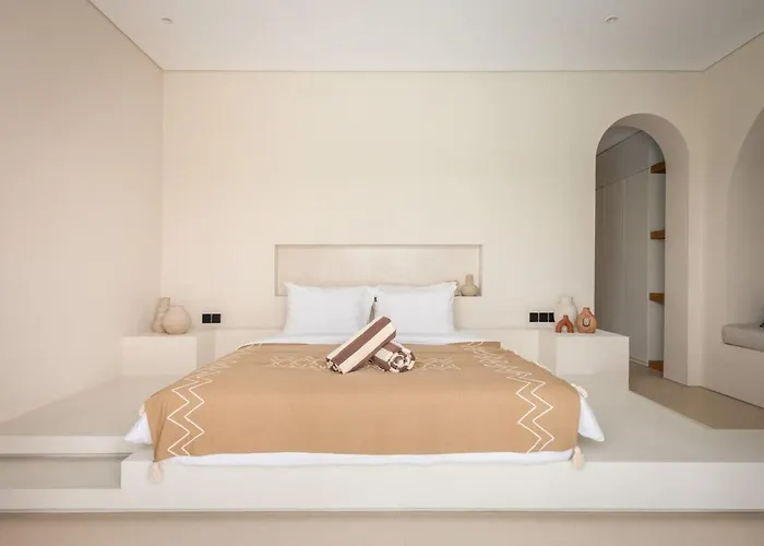 Brand New Exquisite Luxury 5 Bedroom Umalas *