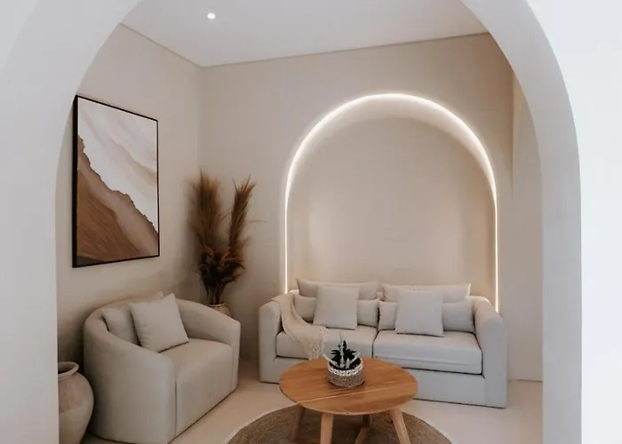 Brand New Exquisite Luxury 5 Bedroom Umalas Villa *