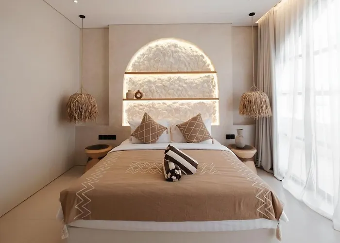 Brand New Exquisite Luxury 5 Bedroom Umalas *