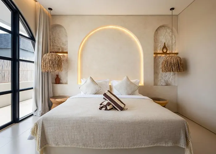 Brand New Exquisite Luxury 5 Bedroom Umalas Villa *