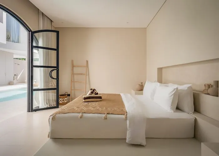 Brand New Exquisite Luxury 5 Bedroom Umalas *