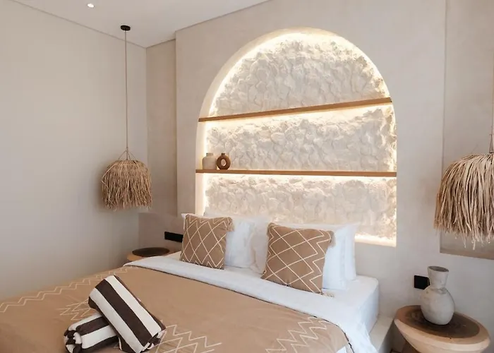 Brand New Exquisite Luxury 5 Bedroom Umalas Villa